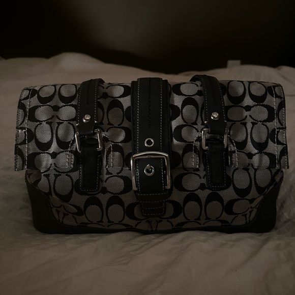 Vintage Coach Hampton Flap Bag - Picture 8 of 8